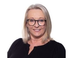 Member Janine Raynor